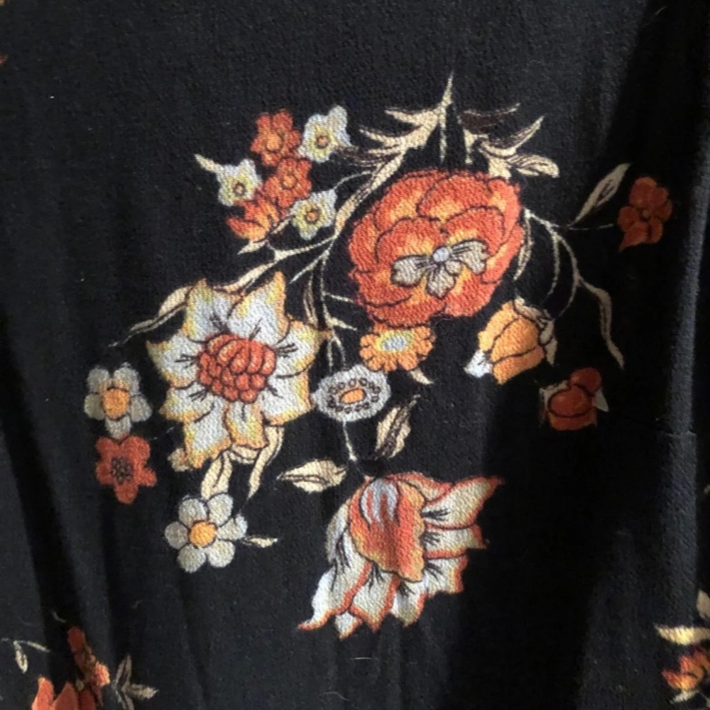 Romper - Picture 3 of 4
